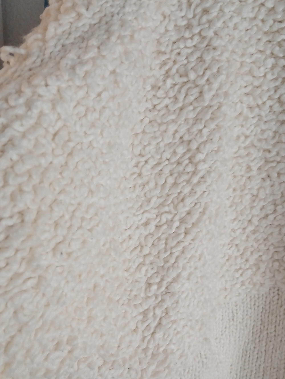 Wolhide Cropped Textured Top - Picture 6 of 9